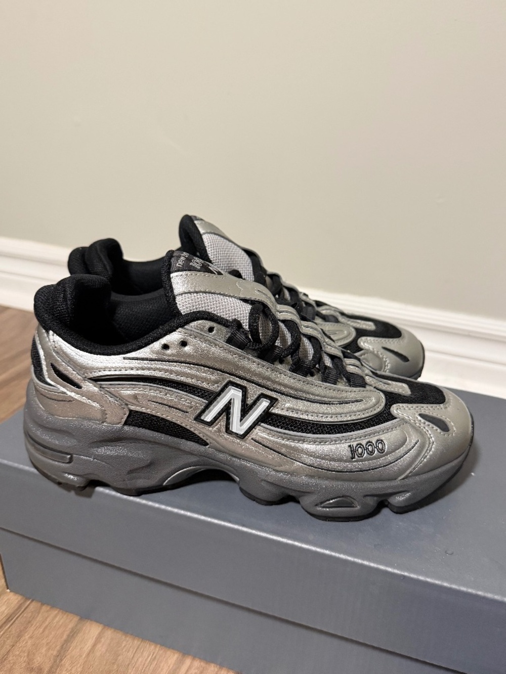 New Balance 1000